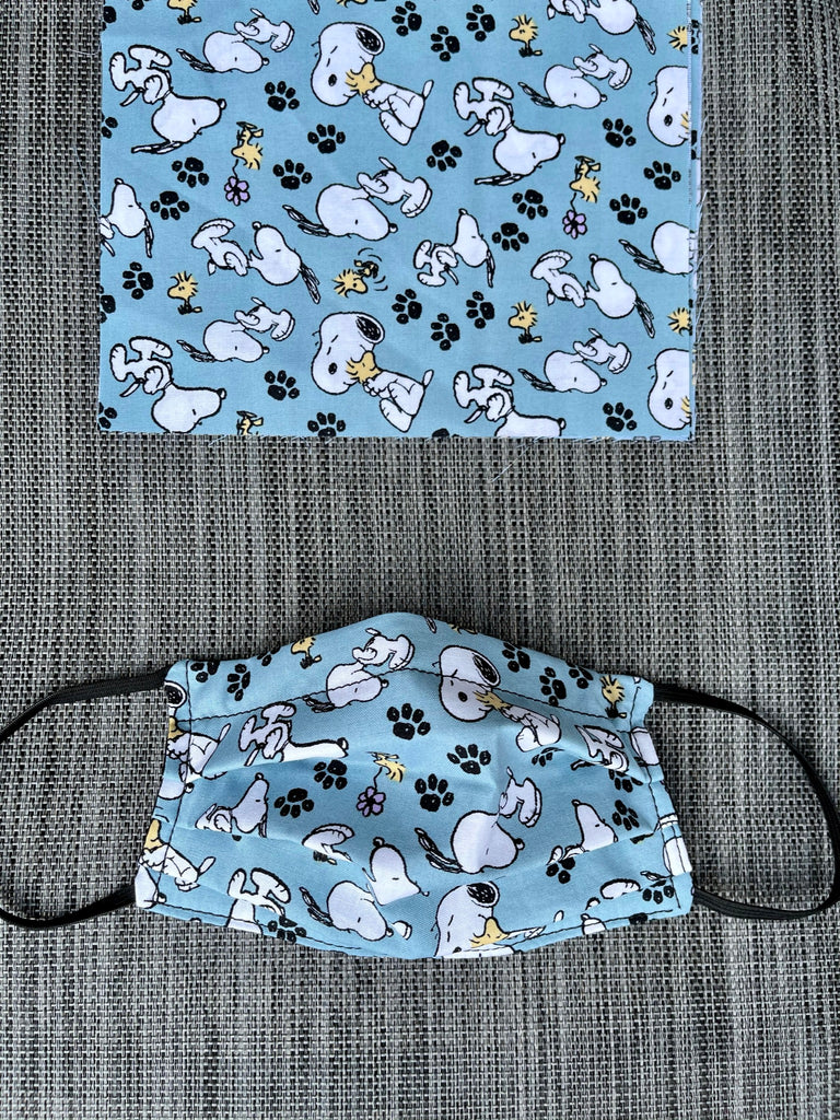 Reversible 2 or 3 layer Face Mask Limited Edition - Snoopy Puppy Love Fabric