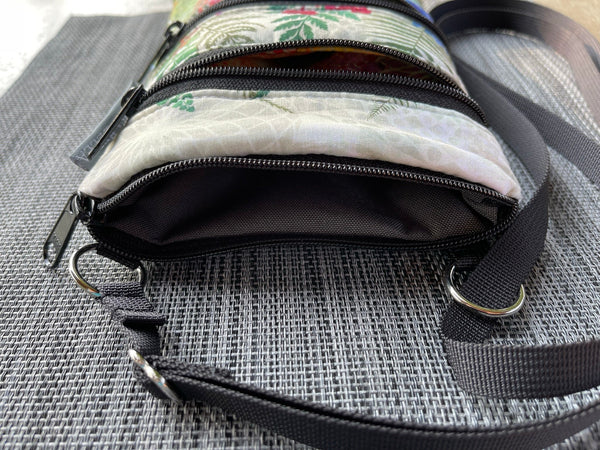 ELLA BELLA (SMALLEST) Travel Bags Crossbody Purse - Cross Body - Faux Leather  - Dog